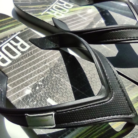 Flip flops - Picture 9 of 11